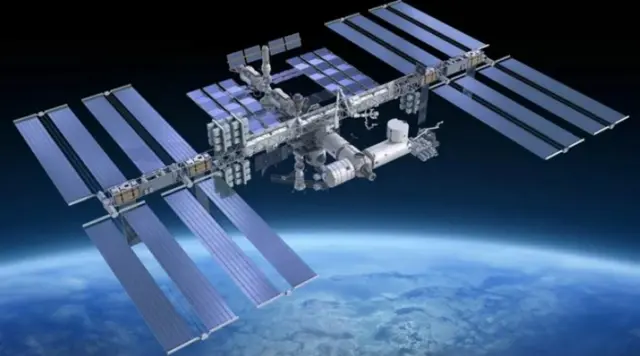 МКС в прямом эфире.